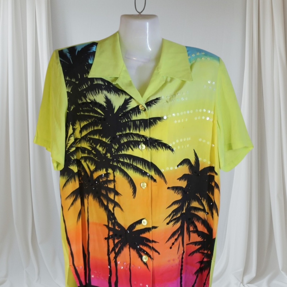 Women’s button up tropical theme short sleeve silk top Diane Gilman